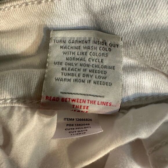 Torrid White Jeans Size 20 Inseam 22 inches Jegging Crop - Picture 14 of 14